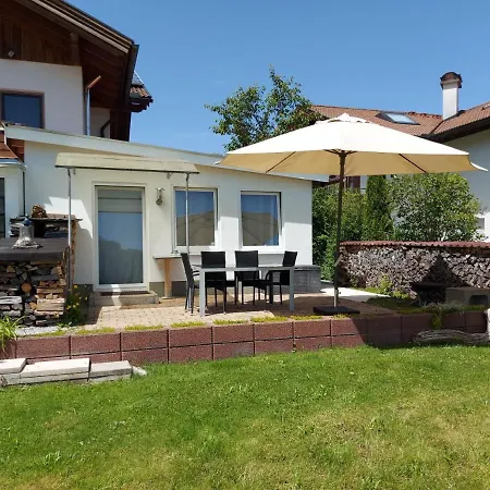 Ferienbungalow Schlossblick Lägenhet
